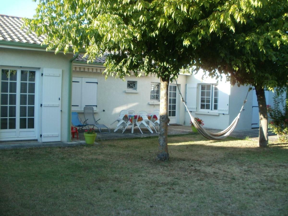 Vacances A St Germain D Esteuil 33340 Βίλα Saint-Germain-dʼEsteuil Εξωτερικό φωτογραφία